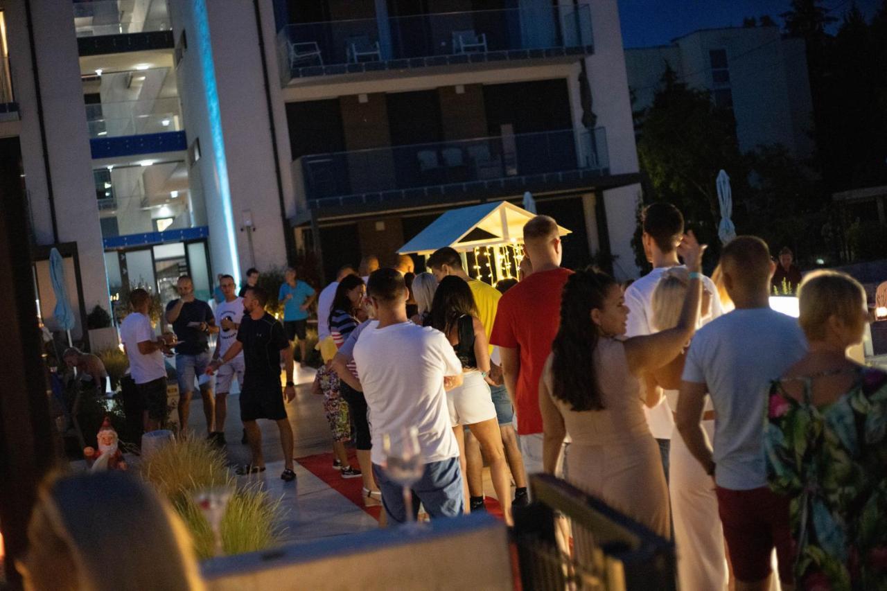 Sunset Resort - Lakeside Boutique Apartments Fonyod Luaran gambar